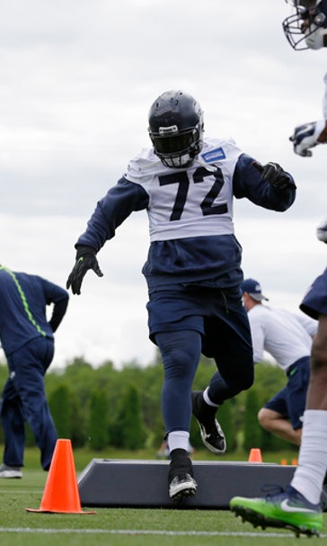 Seahawks standout Earl Thomas ahead of schedule in recovery